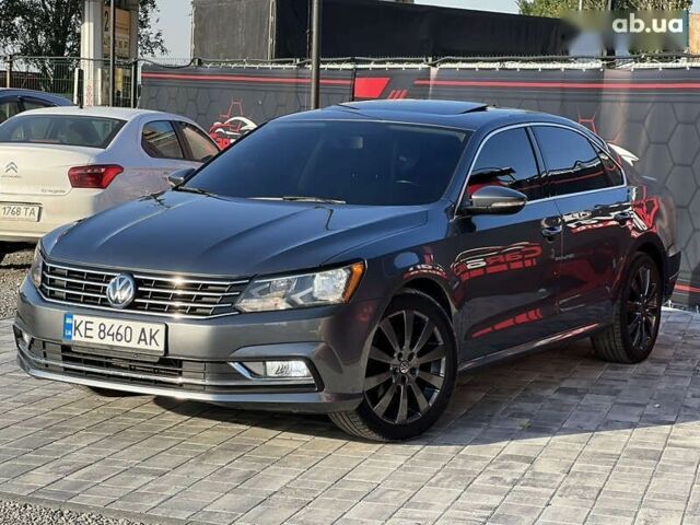 Серый Фольксваген Пассат, объемом двигателя 2 л и пробегом 180 тыс. км за 11999 $, фото 3 на Automoto.ua