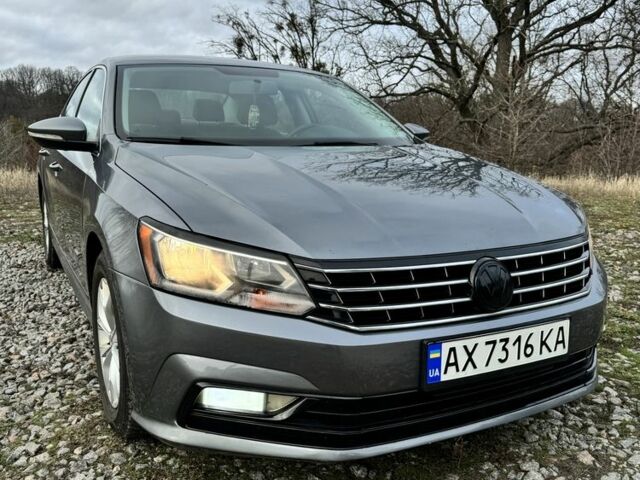 Сірий Фольксваген Пассат, об'ємом двигуна 1.8 л та пробігом 209 тис. км за 11800 $, фото 8 на Automoto.ua