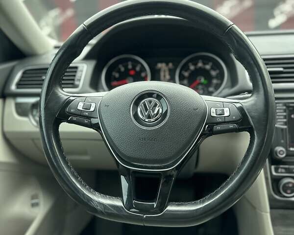 Сірий Фольксваген Пассат, об'ємом двигуна 1.8 л та пробігом 104 тис. км за 15700 $, фото 26 на Automoto.ua