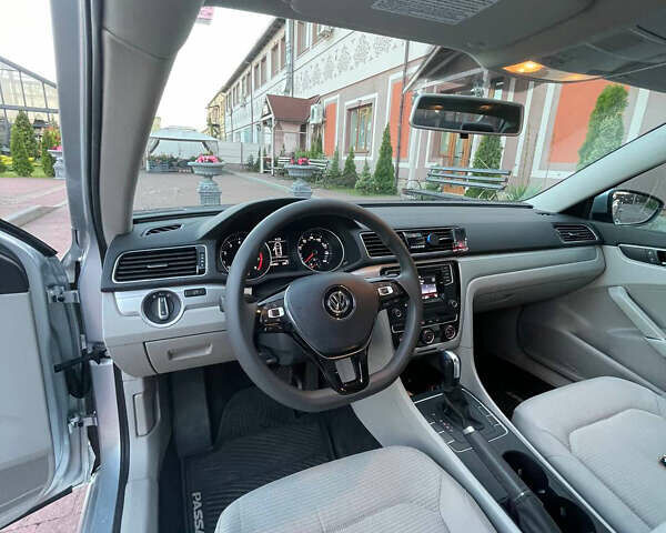 Сірий Фольксваген Пассат, об'ємом двигуна 1.98 л та пробігом 126 тис. км за 13000 $, фото 7 на Automoto.ua