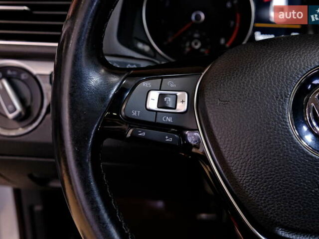 Серый Фольксваген Пассат, объемом двигателя 1.8 л и пробегом 180 тыс. км за 14800 $, фото 19 на Automoto.ua