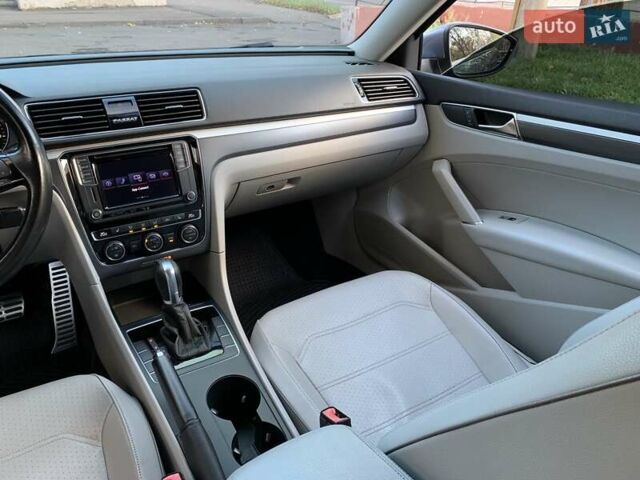 Сірий Фольксваген Пассат, об'ємом двигуна 2 л та пробігом 155 тис. км за 15500 $, фото 27 на Automoto.ua