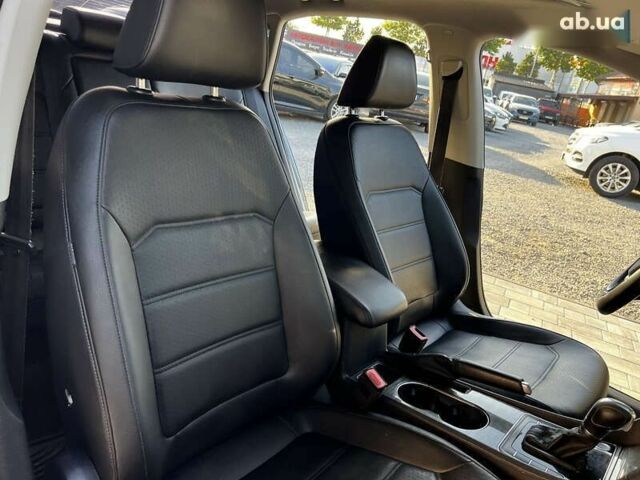 Серый Фольксваген Пассат, объемом двигателя 2 л и пробегом 180 тыс. км за 11999 $, фото 19 на Automoto.ua