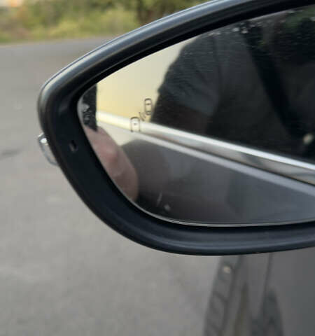 Сірий Фольксваген Пассат, об'ємом двигуна 1.8 л та пробігом 132 тис. км за 14000 $, фото 5 на Automoto.ua