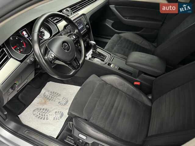 Серый Фольксваген Пассат, объемом двигателя 1.97 л и пробегом 225 тыс. км за 18750 $, фото 46 на Automoto.ua