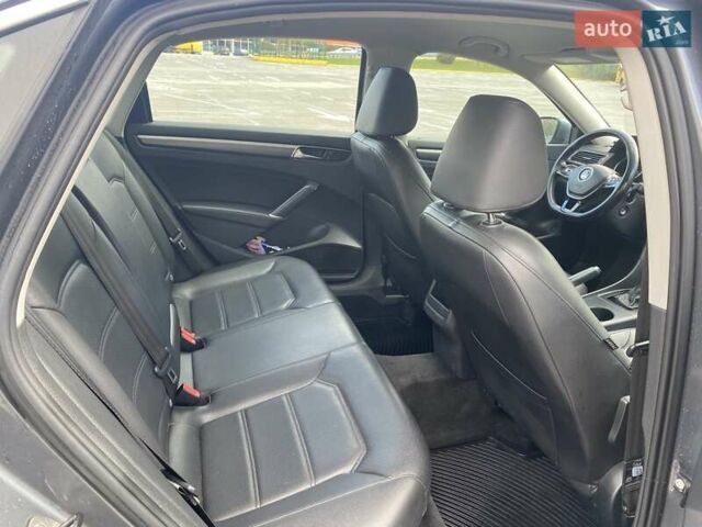 Фольксваген Пассат 2017 в Ужгороде на Automoto.ua Серый Фольксваген Пассат, объемом двигателя 1.8 л и пробегом 125 тыс. км за 13600 $, фото 8 на Automoto.ua