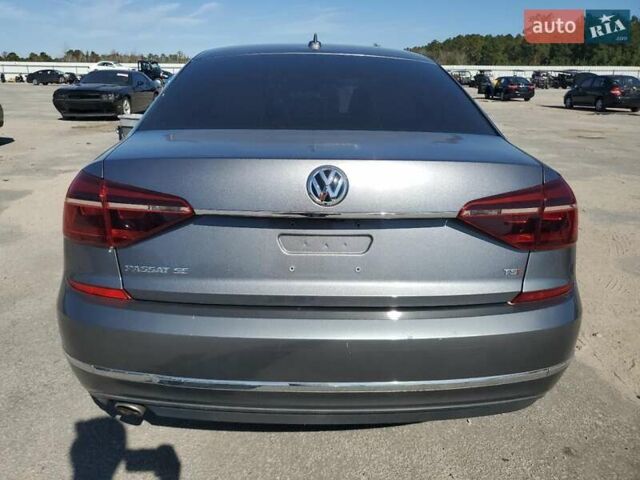 Серый Фольксваген Пассат, объемом двигателя 1.8 л и пробегом 144 тыс. км за 1600 $, фото 5 на Automoto.ua