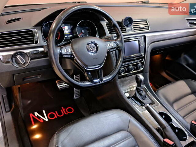 Серый Фольксваген Пассат, объемом двигателя 1.8 л и пробегом 180 тыс. км за 14800 $, фото 27 на Automoto.ua