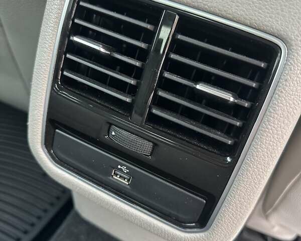 Сірий Фольксваген Пассат, об'ємом двигуна 1.8 л та пробігом 104 тис. км за 15700 $, фото 27 на Automoto.ua