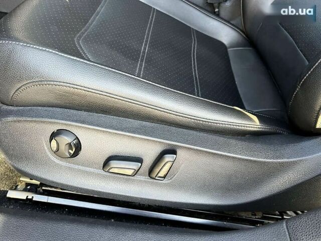 Серый Фольксваген Пассат, объемом двигателя 2 л и пробегом 180 тыс. км за 11999 $, фото 23 на Automoto.ua