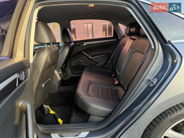 Сірий Фольксваген Пассат, об'ємом двигуна 1.8 л та пробігом 235 тис. км за 13850 $, фото 11 на Automoto.ua