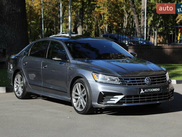 Серый Фольксваген Пассат, объемом двигателя 1.8 л и пробегом 73 тыс. км за 15500 $, фото 2 на Automoto.ua