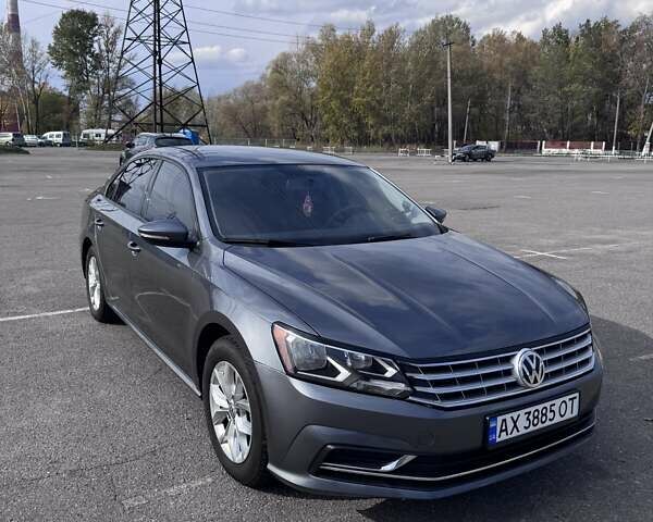 Серый Фольксваген Пассат, объемом двигателя 1.98 л и пробегом 100 тыс. км за 14500 $, фото 1 на Automoto.ua