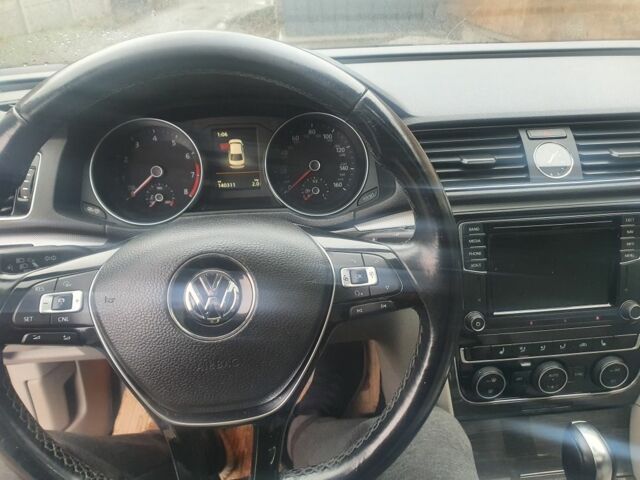 Серый Фольксваген Пассат, объемом двигателя 1.8 л и пробегом 200 тыс. км за 11999 $, фото 6 на Automoto.ua