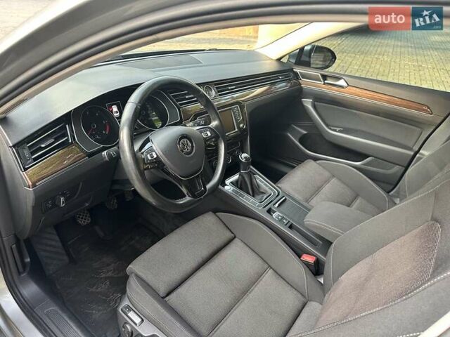 Серый Фольксваген Пассат, объемом двигателя 1.97 л и пробегом 207 тыс. км за 18200 $, фото 23 на Automoto.ua