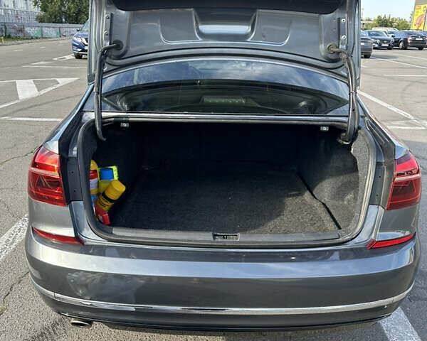 Сірий Фольксваген Пассат, об'ємом двигуна 2 л та пробігом 114 тис. км за 16500 $, фото 5 на Automoto.ua