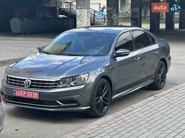 Сірий Фольксваген Пассат, об'ємом двигуна 2 л та пробігом 152 тис. км за 13500 $, фото 4 на Automoto.ua