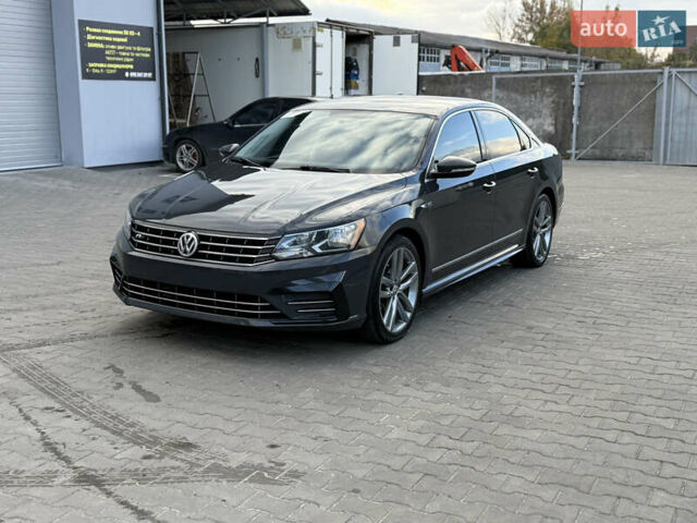 Серый Фольксваген Пассат, объемом двигателя 1.8 л и пробегом 255 тыс. км за 12500 $, фото 3 на Automoto.ua