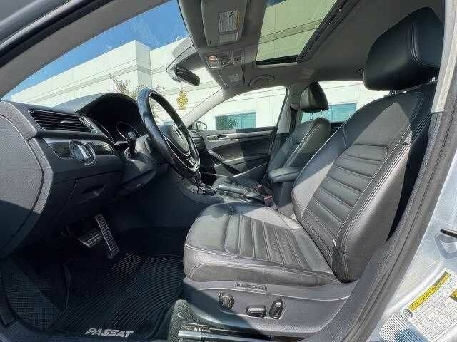 Сірий Фольксваген Пассат, об'ємом двигуна 3.6 л та пробігом 99 тис. км за 9500 $, фото 9 на Automoto.ua