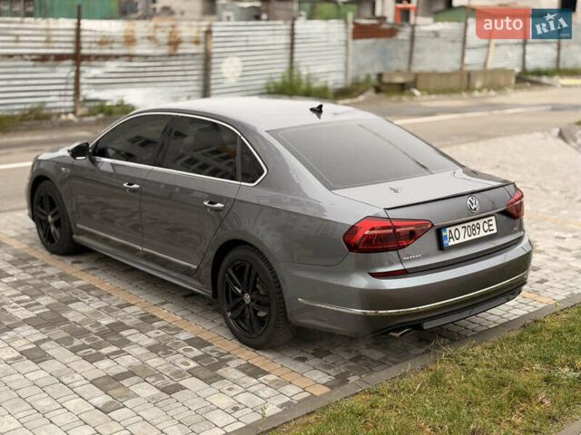 Серый Фольксваген Пассат, объемом двигателя 1.8 л и пробегом 128 тыс. км за 13800 $, фото 3 на Automoto.ua