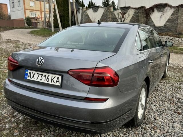 Сірий Фольксваген Пассат, об'ємом двигуна 1.8 л та пробігом 209 тис. км за 11800 $, фото 9 на Automoto.ua