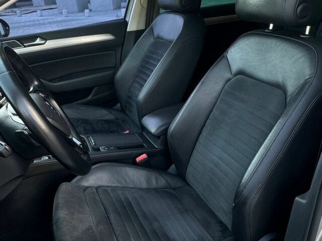 Сірий Фольксваген Пассат, об'ємом двигуна 2 л та пробігом 182 тис. км за 16700 $, фото 4 на Automoto.ua