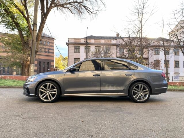 Серый Фольксваген Пассат, объемом двигателя 2 л и пробегом 155 тыс. км за 15500 $, фото 3 на Automoto.ua