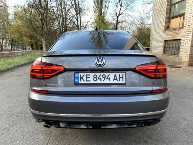 Серый Фольксваген Пассат, объемом двигателя 2 л и пробегом 155 тыс. км за 15500 $, фото 5 на Automoto.ua