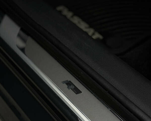 Серый Фольксваген Пассат, объемом двигателя 1.8 л и пробегом 255 тыс. км за 12500 $, фото 49 на Automoto.ua