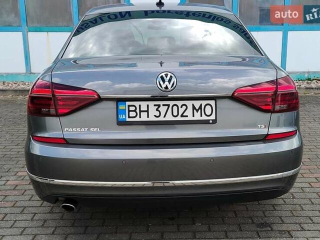 Серый Фольксваген Пассат, объемом двигателя 1.8 л и пробегом 64 тыс. км за 18000 $, фото 4 на Automoto.ua