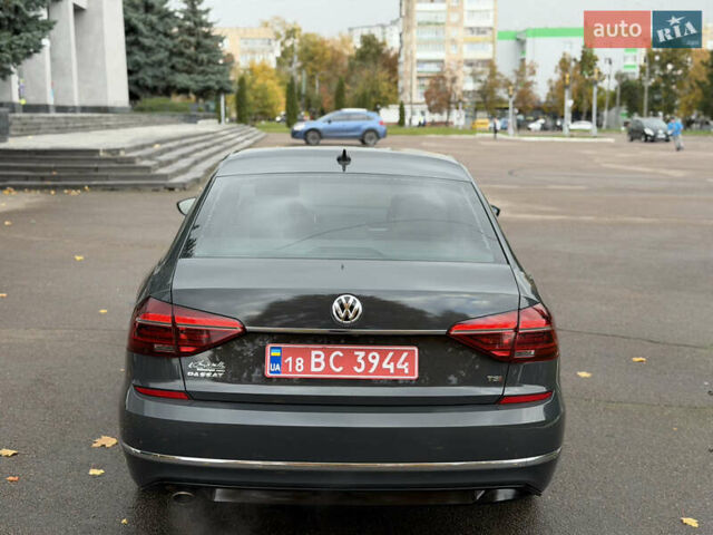 Серый Фольксваген Пассат, объемом двигателя 1.8 л и пробегом 189 тыс. км за 11800 $, фото 28 на Automoto.ua