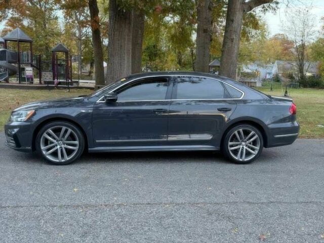 Серый Фольксваген Пассат, объемом двигателя 1.8 л и пробегом 63 тыс. км за 7800 $, фото 6 на Automoto.ua