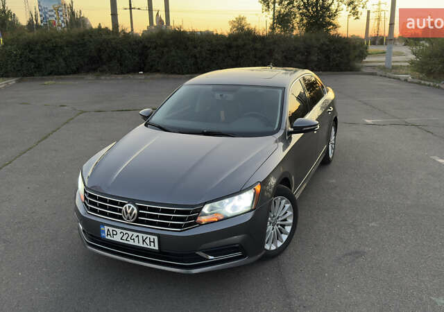 Сірий Фольксваген Пассат, об'ємом двигуна 1.8 л та пробігом 132 тис. км за 14000 $, фото 4 на Automoto.ua