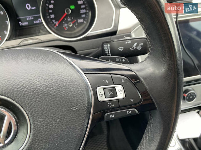 Сірий Фольксваген Пассат, об'ємом двигуна 1.4 л та пробігом 233 тис. км за 12700 $, фото 17 на Automoto.ua