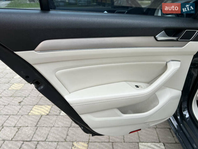 Сірий Фольксваген Пассат, об'ємом двигуна 2 л та пробігом 177 тис. км за 19850 $, фото 42 на Automoto.ua