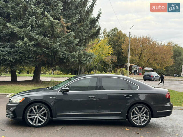 Серый Фольксваген Пассат, объемом двигателя 1.8 л и пробегом 189 тыс. км за 11800 $, фото 31 на Automoto.ua