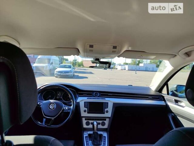 Серый Фольксваген Пассат, объемом двигателя 1.6 л и пробегом 260 тыс. км за 15100 $, фото 16 на Automoto.ua