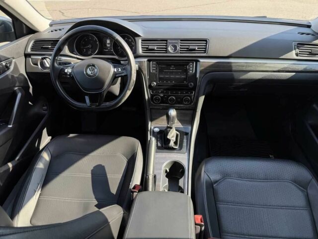 Серый Фольксваген Пассат, объемом двигателя 1.8 л и пробегом 63 тыс. км за 8900 $, фото 10 на Automoto.ua