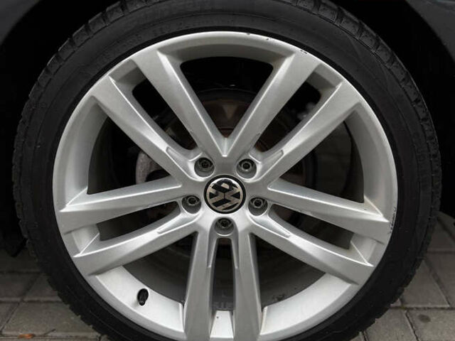 Сірий Фольксваген Пассат, об'ємом двигуна 1.8 л та пробігом 176 тис. км за 11799 $, фото 25 на Automoto.ua