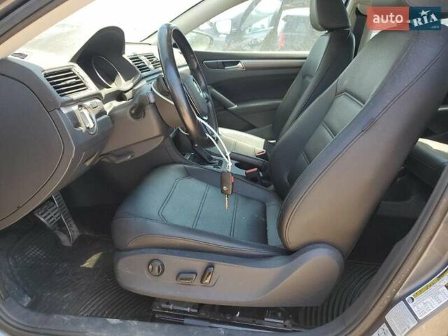 Сірий Фольксваген Пассат, об'ємом двигуна 1.8 л та пробігом 154 тис. км за 3000 $, фото 6 на Automoto.ua
