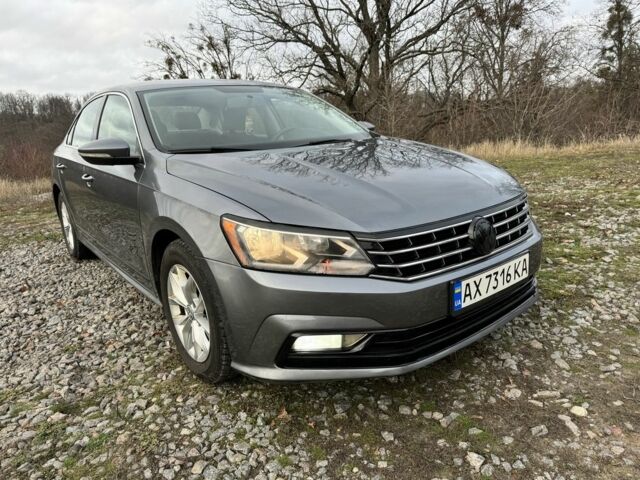 Сірий Фольксваген Пассат, об'ємом двигуна 1.8 л та пробігом 209 тис. км за 11800 $, фото 7 на Automoto.ua