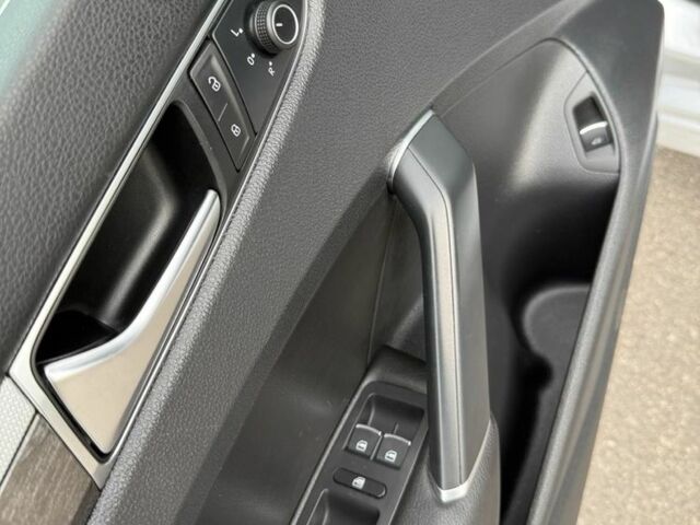 Сірий Фольксваген Пассат, об'ємом двигуна 1.8 л та пробігом 52 тис. км за 16950 $, фото 7 на Automoto.ua