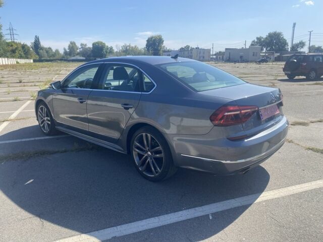 Сірий Фольксваген Пассат, об'ємом двигуна 1.8 л та пробігом 230 тис. км за 11900 $, фото 3 на Automoto.ua