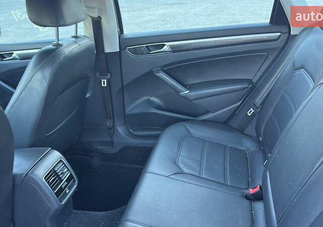 Сірий Фольксваген Пассат, об'ємом двигуна 1.8 л та пробігом 166 тис. км за 12499 $, фото 7 на Automoto.ua