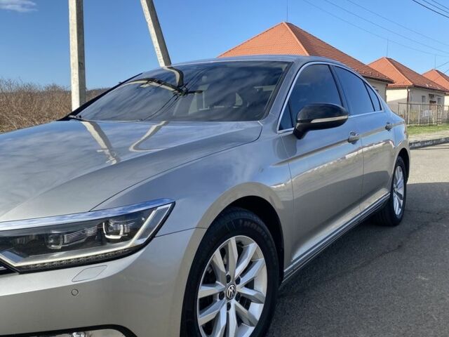 Сірий Фольксваген Пассат, об'ємом двигуна 2 л та пробігом 320 тис. км за 15000 $, фото 4 на Automoto.ua