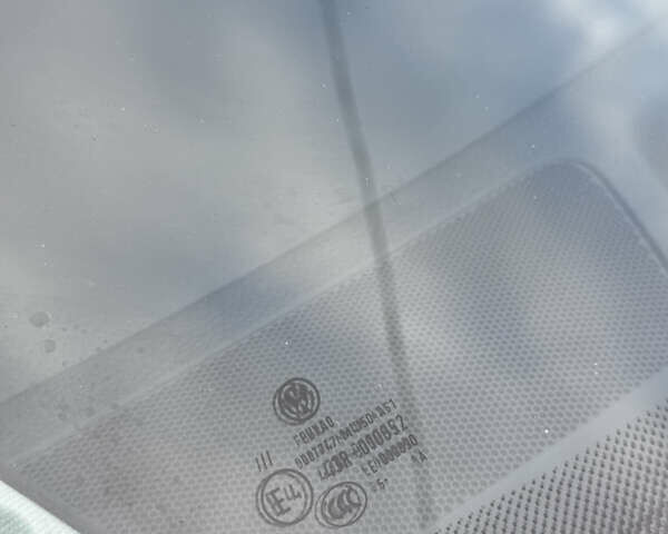 Серый Фольксваген Пассат, объемом двигателя 1.8 л и пробегом 255 тыс. км за 12500 $, фото 27 на Automoto.ua