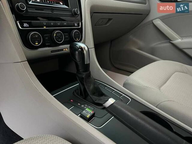 Сірий Фольксваген Пассат, об'ємом двигуна 1.8 л та пробігом 145 тис. км за 11700 $, фото 17 на Automoto.ua