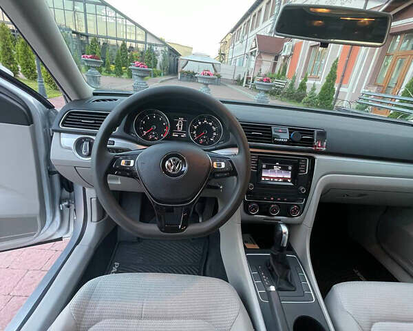 Сірий Фольксваген Пассат, об'ємом двигуна 1.98 л та пробігом 126 тис. км за 13000 $, фото 8 на Automoto.ua