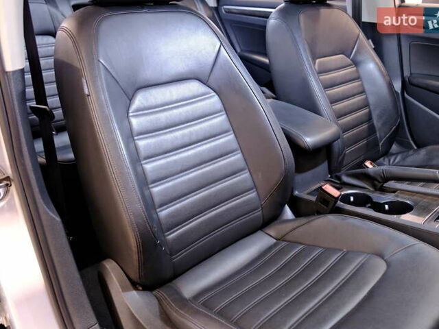 Серый Фольксваген Пассат, объемом двигателя 1.8 л и пробегом 180 тыс. км за 14800 $, фото 41 на Automoto.ua