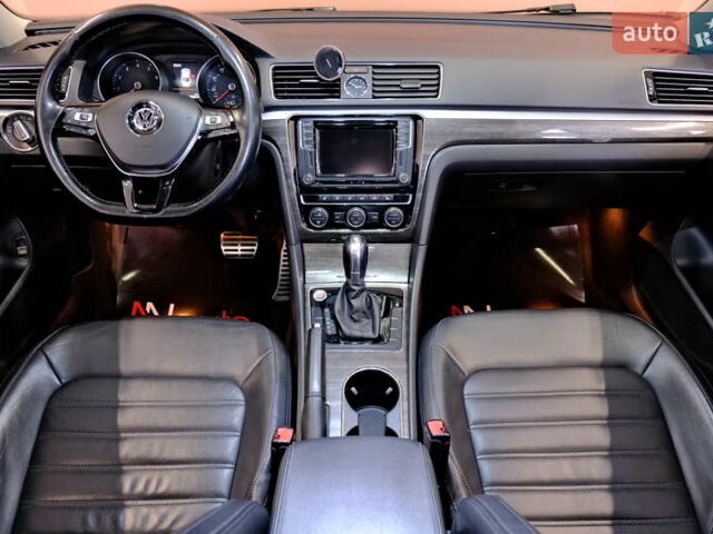 Серый Фольксваген Пассат, объемом двигателя 1.8 л и пробегом 180 тыс. км за 14800 $, фото 42 на Automoto.ua